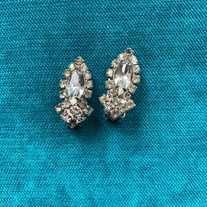 VINTAGE Rhinestone Earrings